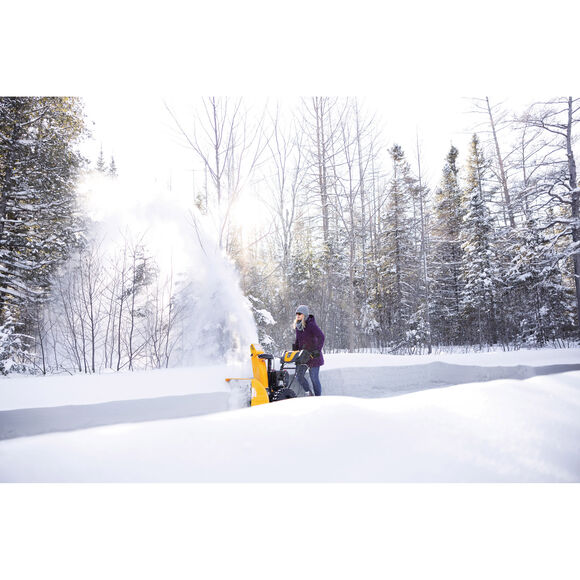 Cub Cadet&reg; 2X&reg; 28" IntelliPOWER&reg; Snow Blower Clearing Driveway