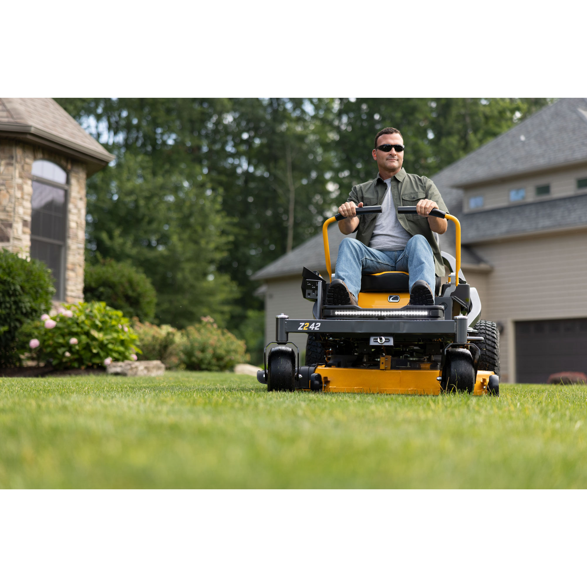 Cub Cadet Ultima Z2 42 Zero-Turn Mower | Cub Cadet US