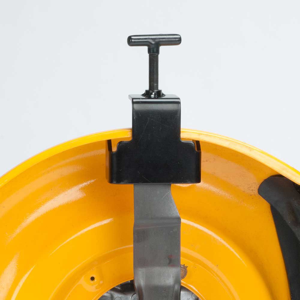 Removing lawn mower hotsell blade