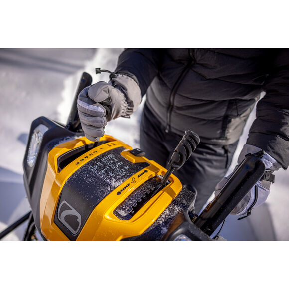 Cub Cadet&reg; 2X&reg; 30" MAX&trade; Snow Blower Clearing Driveway