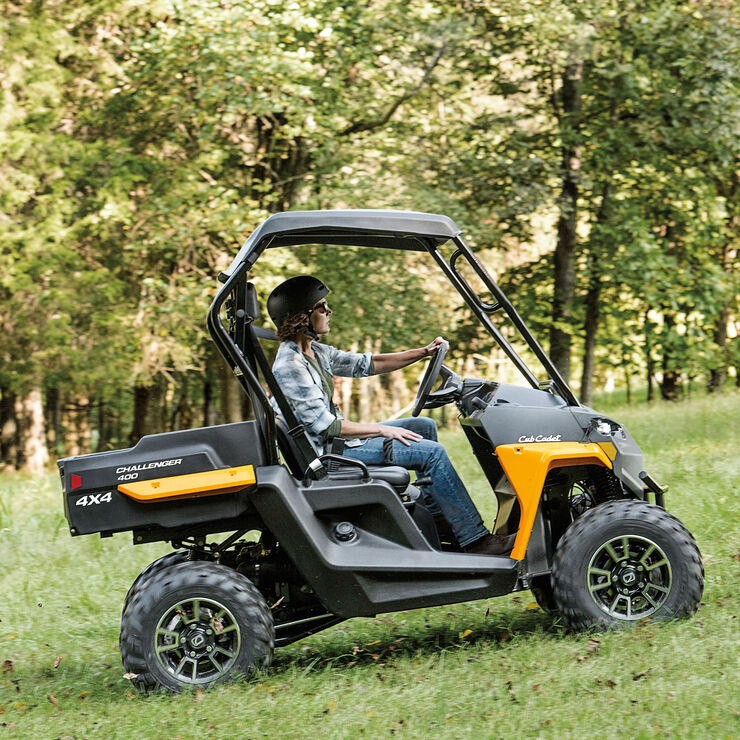 37BV3BHK010 Challenger 400 4x4 Cub Cadet US