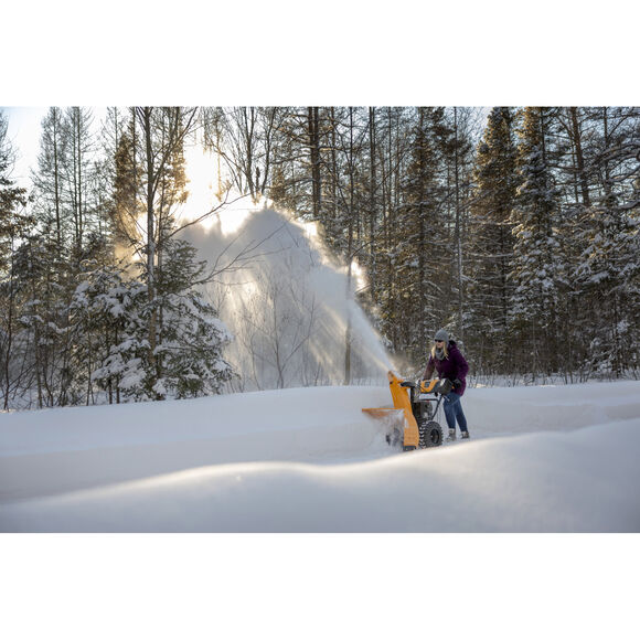 Cub Cadet&reg; 2X&reg; 28" IntelliPOWER&reg; Snow Blower Clearing Driveway