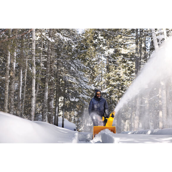 Cub Cadet&reg; 2X&reg; 26" TRAC IntelliPOWER&reg; Snow Blower Clearing Chute