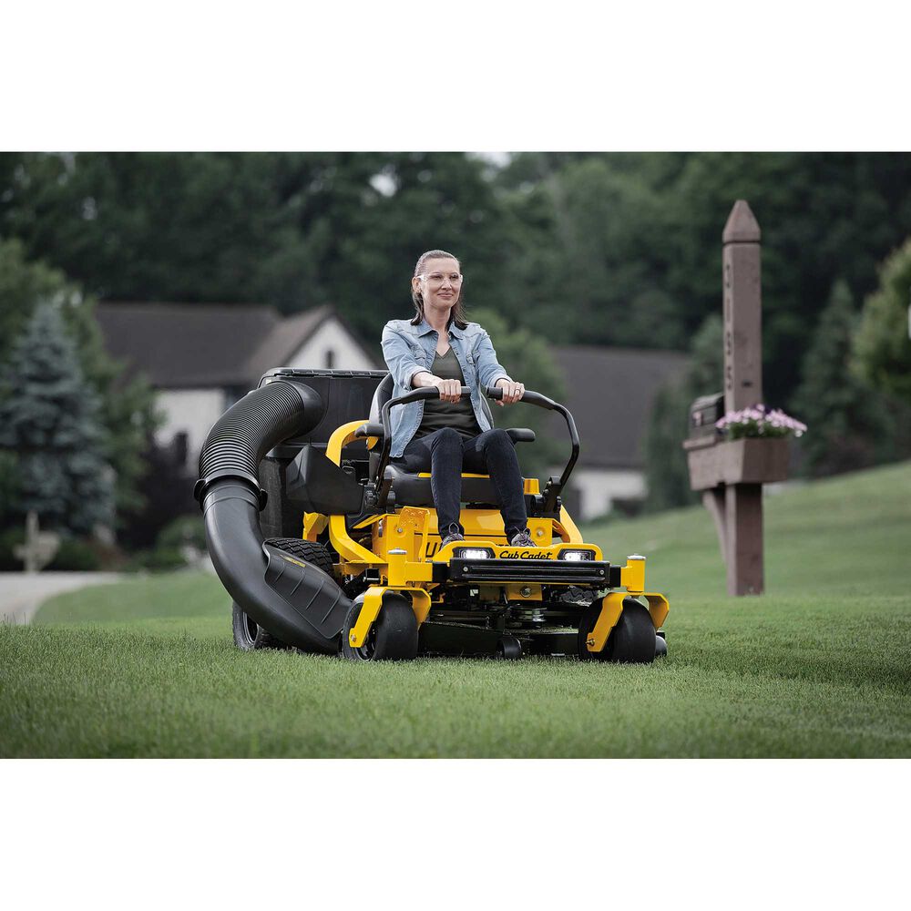 Cub Cadet Ultima ZT2 50 operator station detail