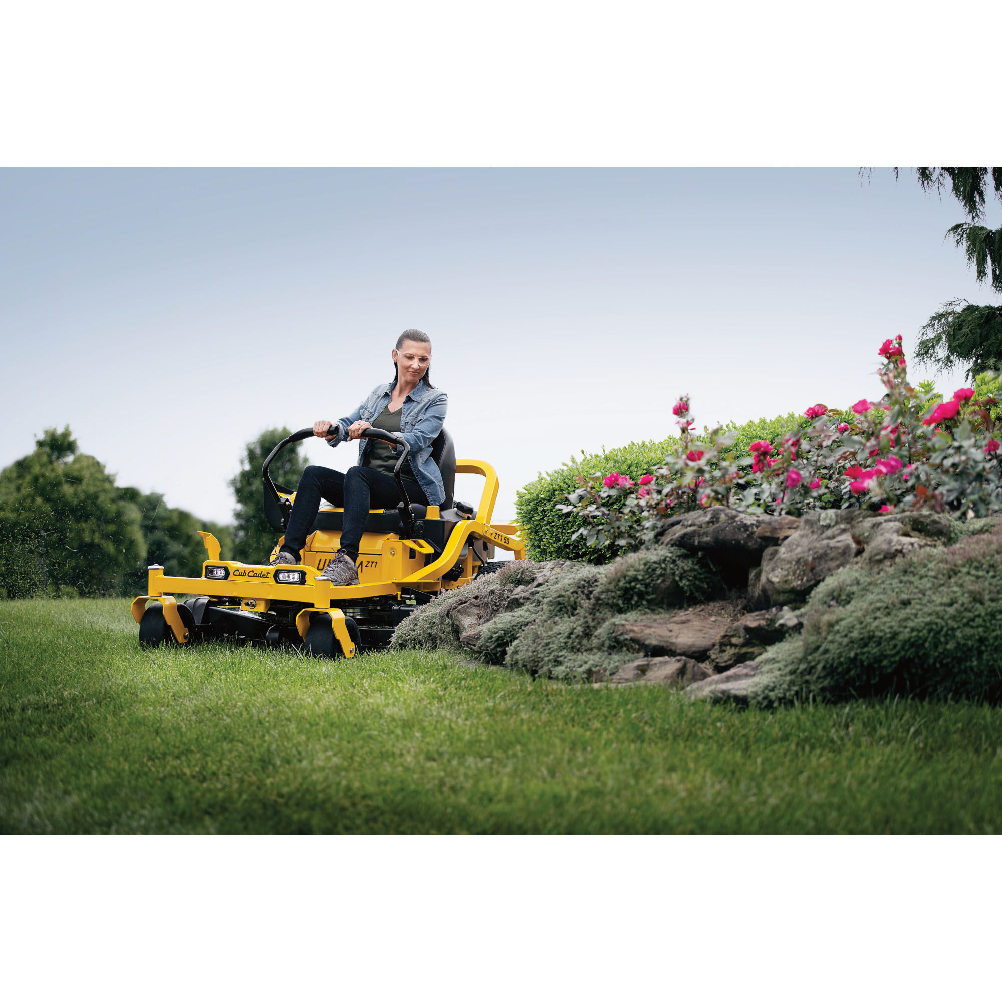 Cub Cadet ZT1 - Thumbnail 2