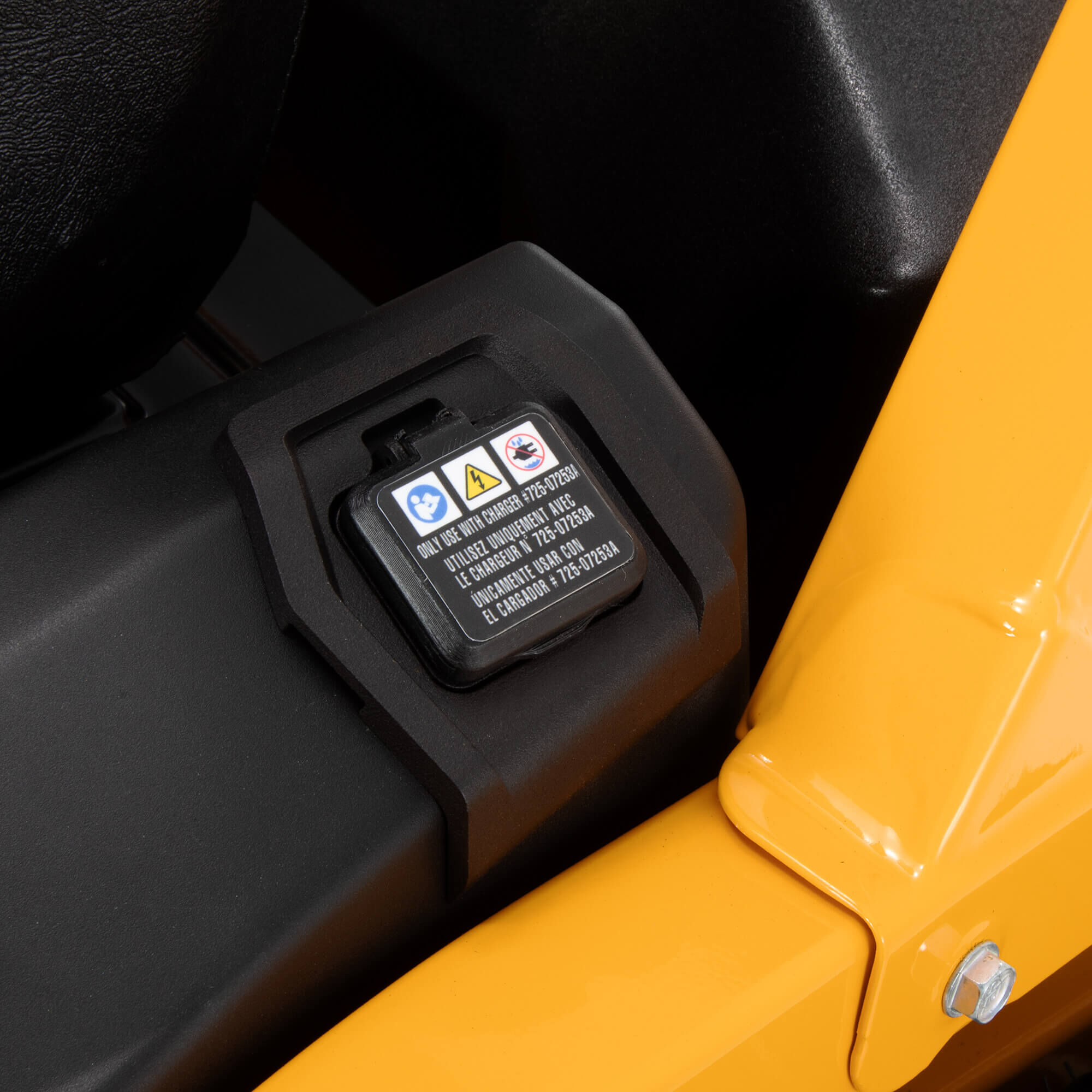 Cub cadet outlet battery zero turn