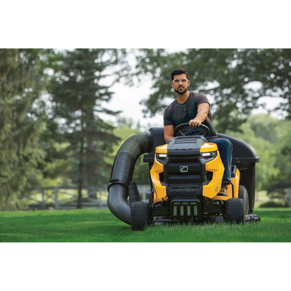 Cub Cadet XT1 LT46 rear tow hitch detail