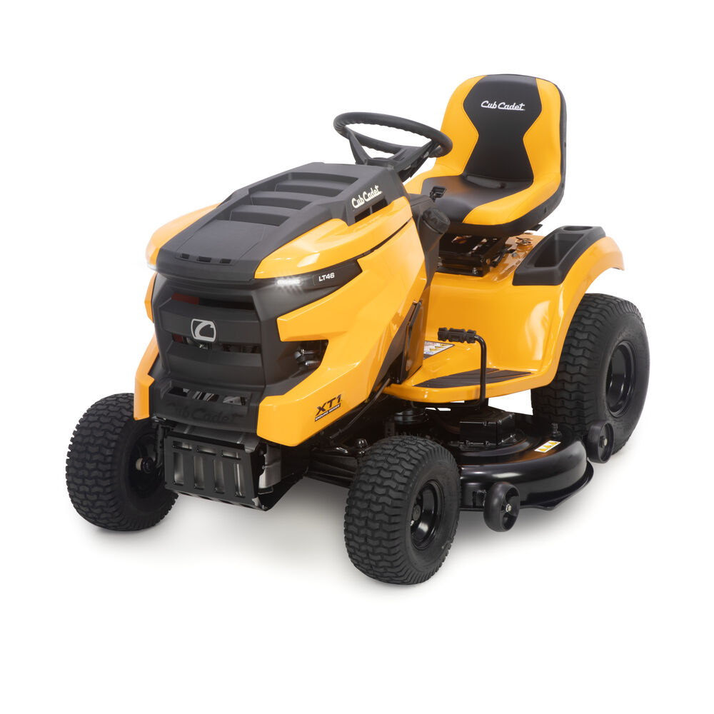 Cub Cadet XT1 LT46 seat and controls