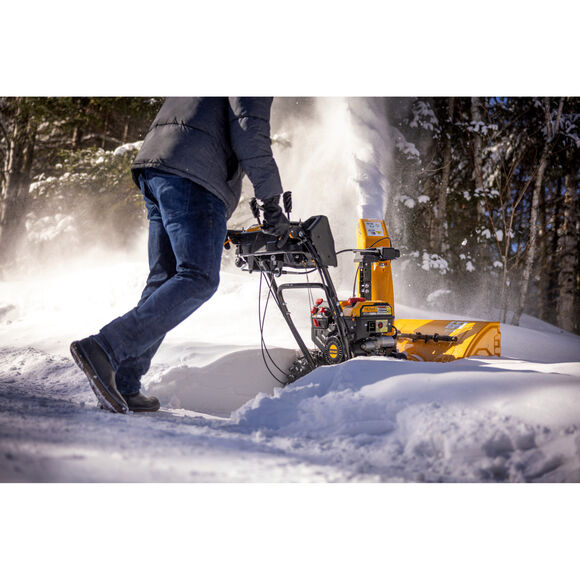 Cub Cadet&reg; 2X&reg; 26" IntelliPOWER&reg; Snow Blower Clearing Driveway