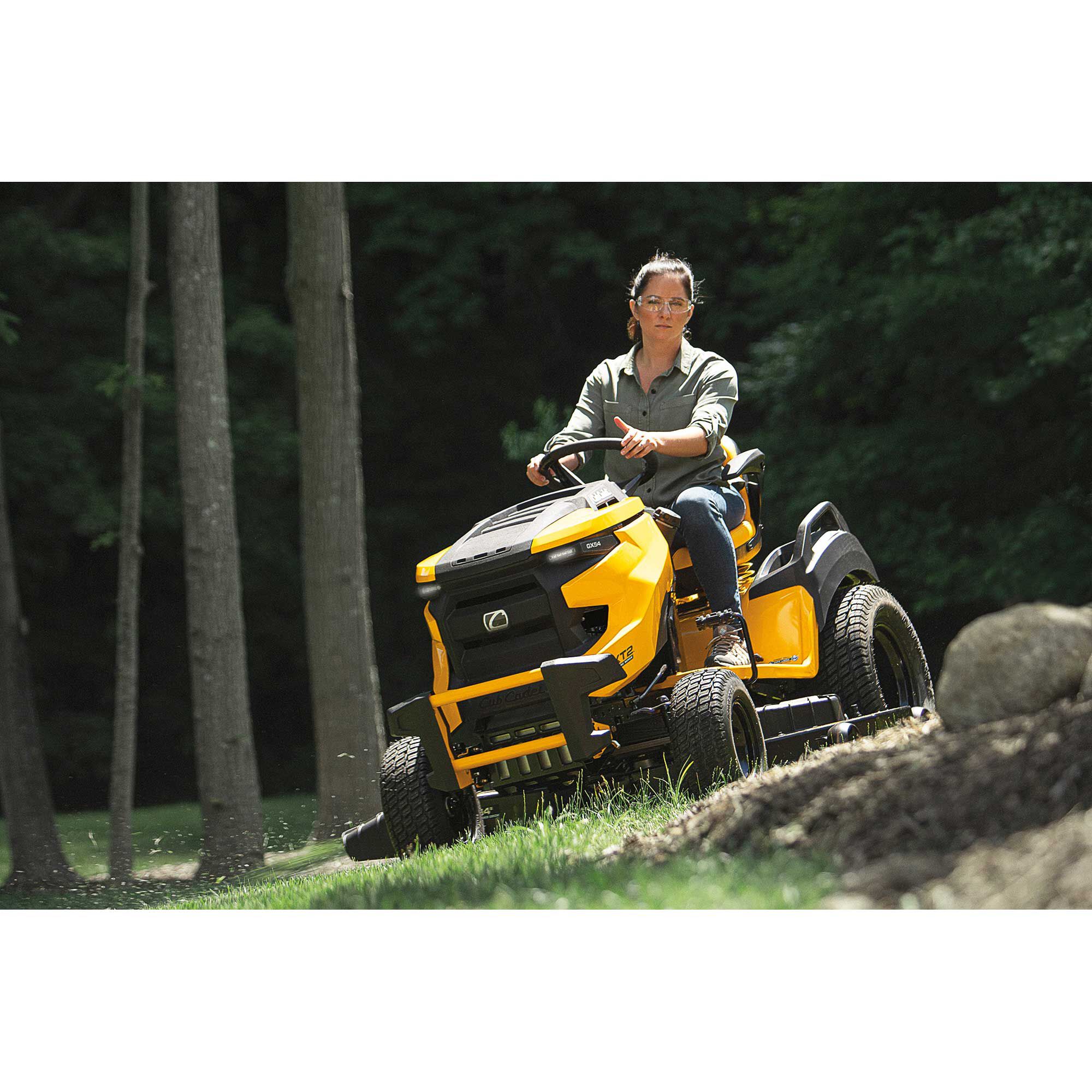 Cub Cadet XT2 GX54 D Garden Tractor | Cub Cadet US