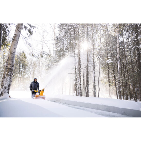 Cub Cadet&reg; 2X&reg; 26" TRAC IntelliPOWER&reg; Snow Blower Clearing Chute