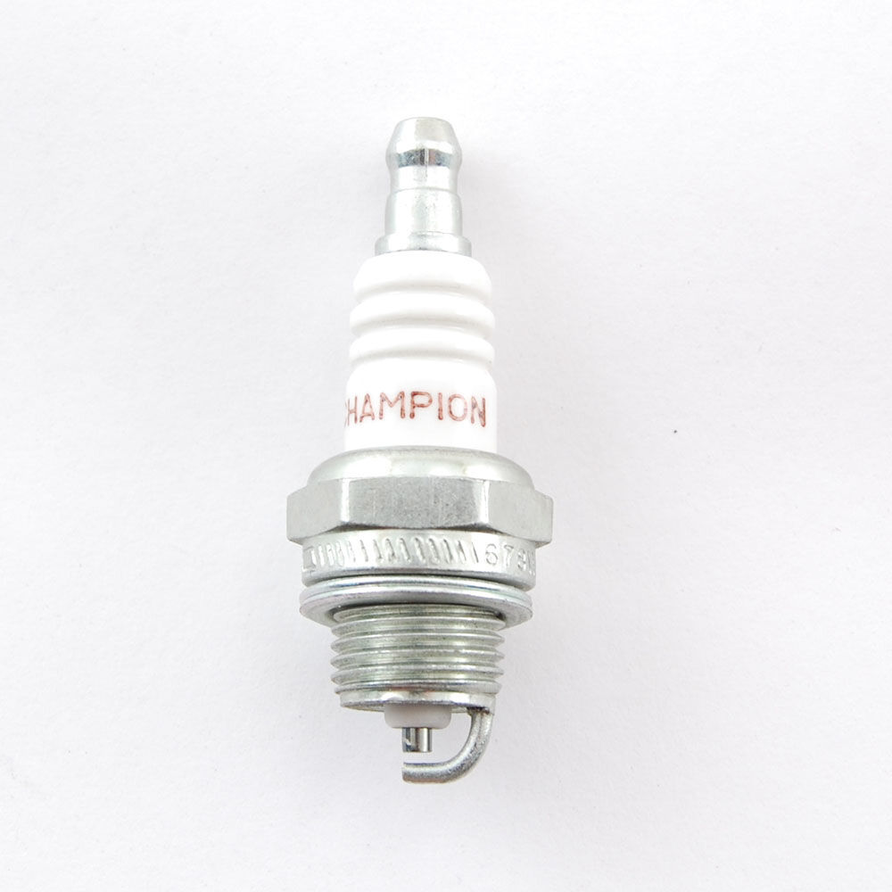 PLUG-SPARK RCJ8Y AR-73 N - TC-611049 | Cub Cadet US