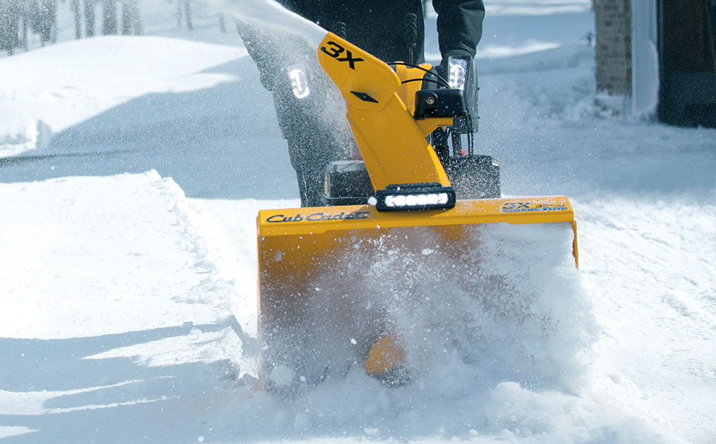 three-stage-snow-blower-blowing-snow